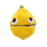 Ce jouet est une idée de cadeau originale et écologique. Réversible, il prend la forme d'un citron et se transforme en fleur. En manipulant ce jouet, l'enfant stimule sa motricité et découvre que le citron provient d'une petite fleur, une leçon en accord avec la pédagogie Montessori.