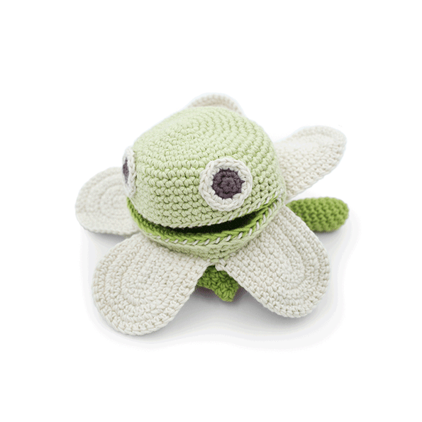 Ce jouet est une idée de cadeau originale et écologique. Réversible, il prend la forme d'une pomme et se transforme en fleur. En manipulant ce jouet, l'enfant stimule sa motricité et découvre que la pomme provient d'une petite fleur, une leçon en accord avec la pédagogie Montessori.
