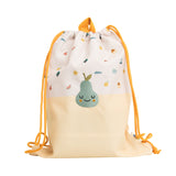 Découvrez le Sac à Cordon pour enfants, un compagnon pratique et ludique pour toutes leurs aventures. Fabriqué en matériau rPET respectueux de l'environnement, ce sac spacieux et coloré offre durabilité et style, parfait pour l'école, le sport et les sorties.