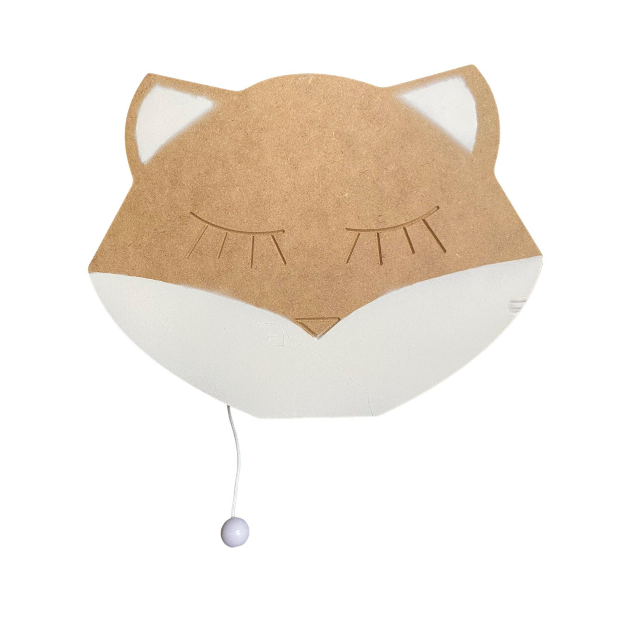  la Boîte à Musique Renard diffuse une mélodie douce qui enveloppe vos tout-petits de confort et de bien-être. Elle sera la compagne fidèle, embellissant les nuits de votre enfant avec une mélodie enchanteresse qui perdurera au fil des années.