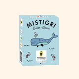 Découvrez notre Jeu de Cartes Mistigri, parfait pour jouer entre amis ou en famille, à la maison ou en vacances. Associez les paires de poissons, crustacés et algues tout en évitant le Mistigri, illustré par des déchets sur un fond marin. Ce jeu amusant et éducatif aide les enfants à comprendre l'importance de la préservation des océans.