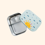 Découvrez nos boîtes à lunch iconiques, fabriquées en acier inoxydable 304 et silicone LFGB. Sécurisées, durables et sans BPA, elles sont idéales pour l'école, les pique-niques et le rangement des courses. Parfaites pour séparer et conserver vos repas avec style.