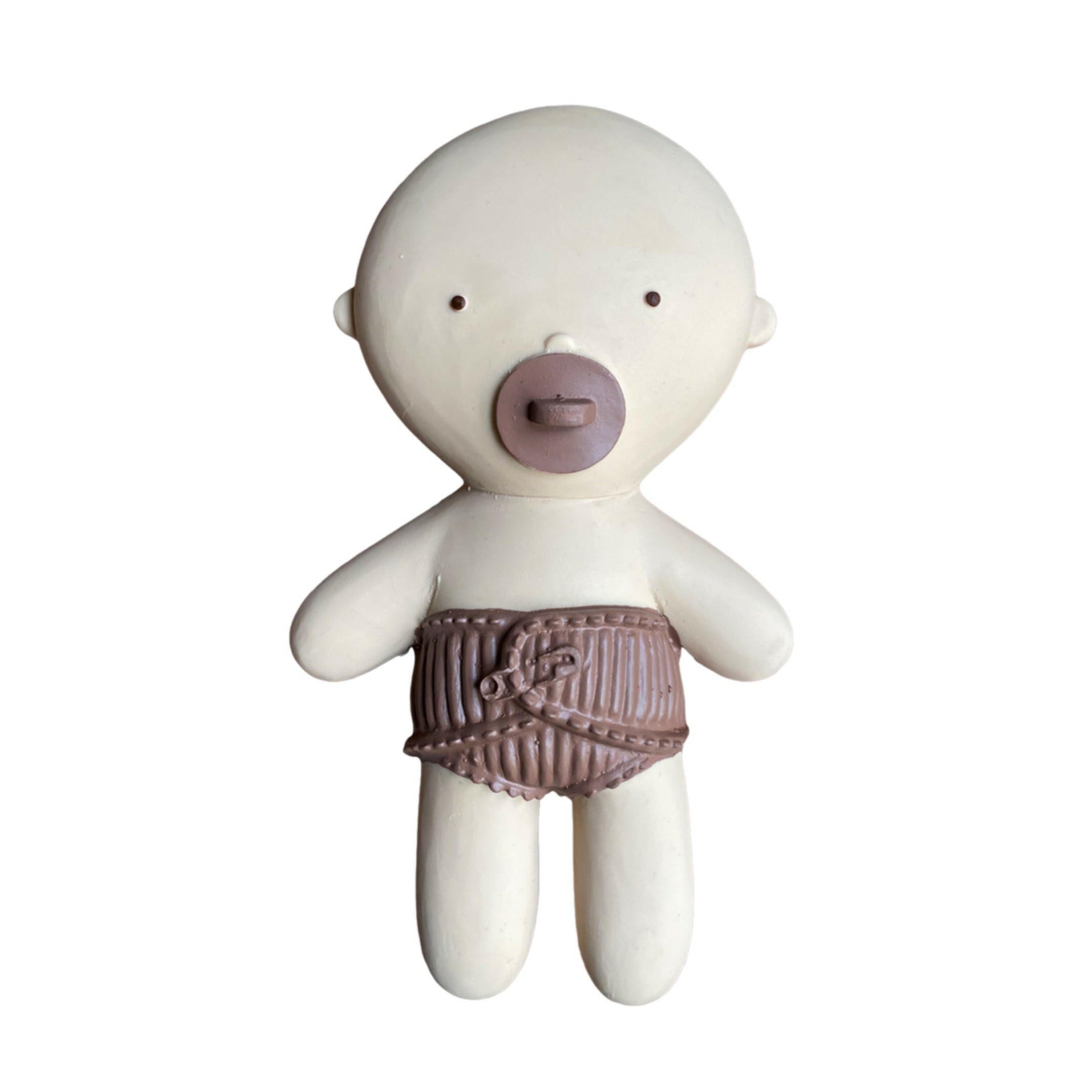 Le petit bébé de la marque WE ARE GOMMU est le jouet parfait pour les tout-petits
